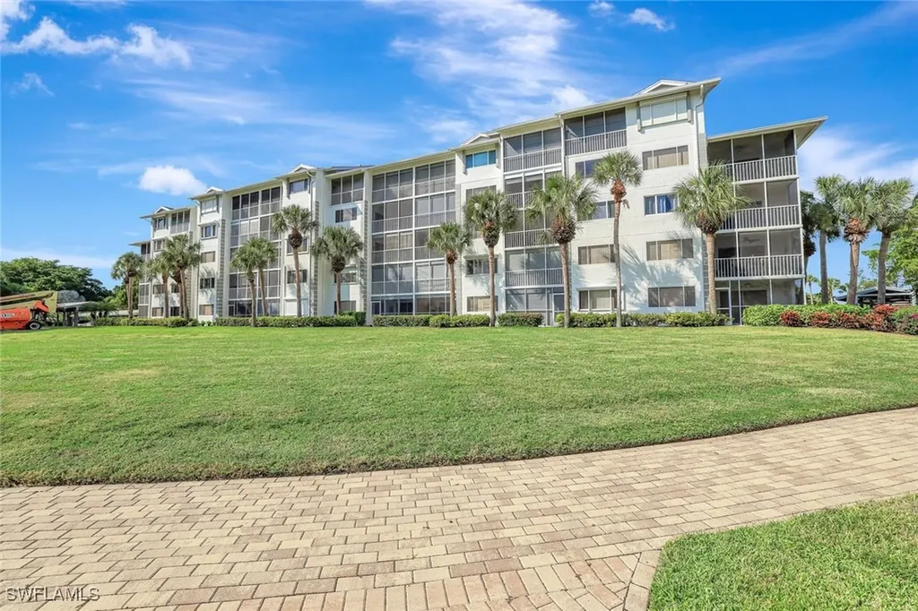 340 Horse Creek Drive Naples FL 34110