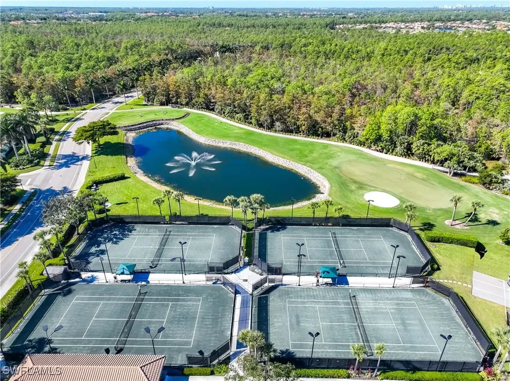 3760 Sawgrass Way Naples FL 34112