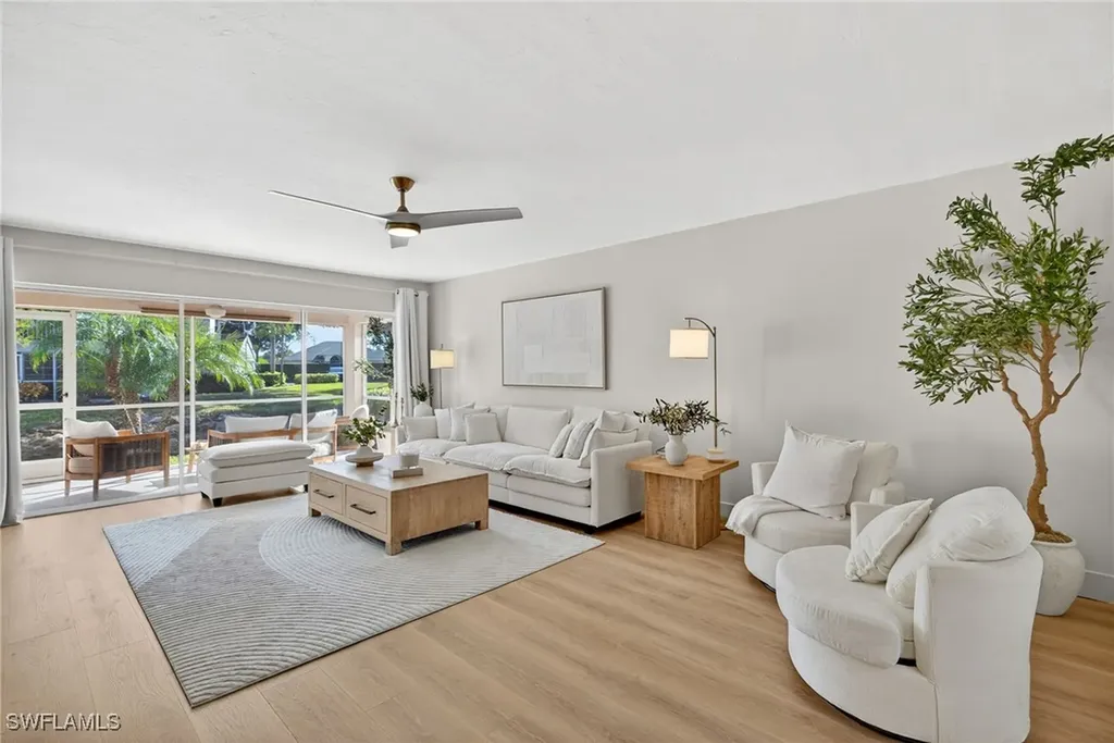 9832 Luna Circle Naples FL 34109