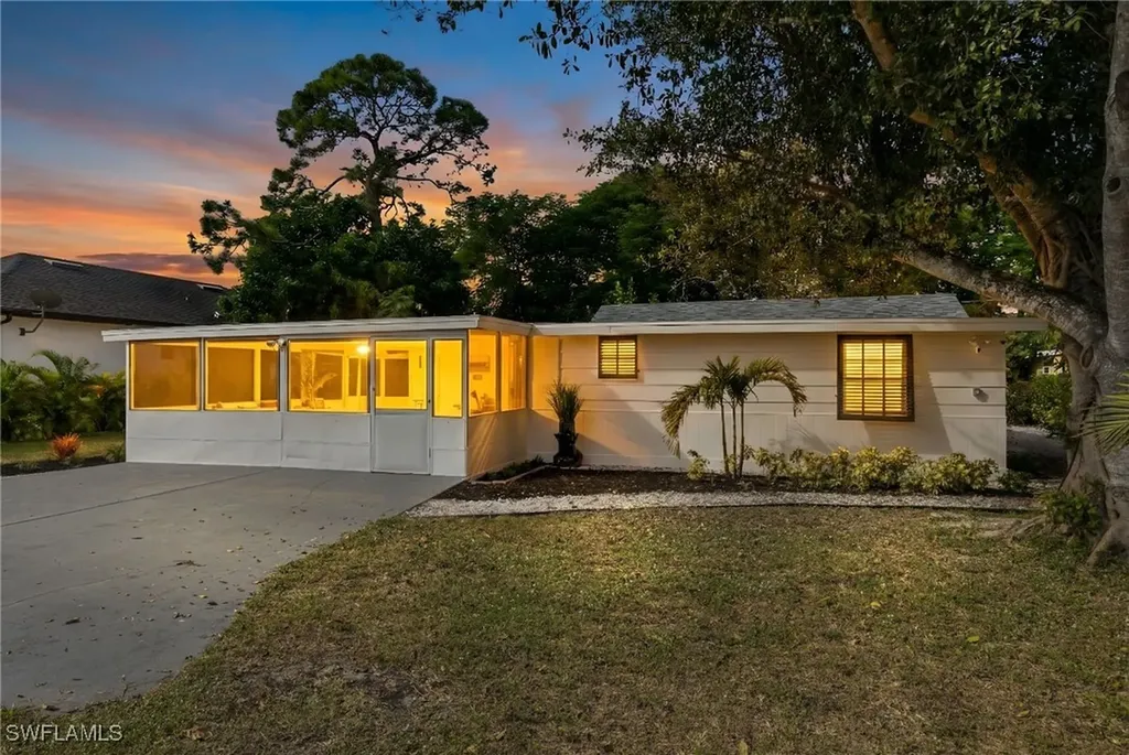 11310 Dean Street Bonita Springs FL 34135