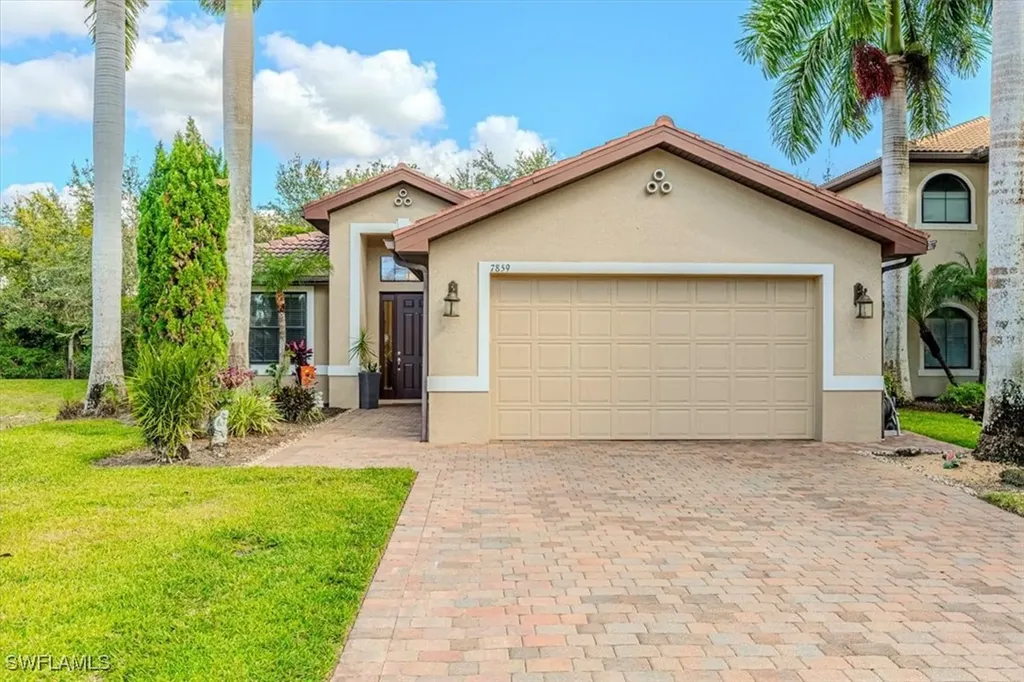 7859 Bucks Run Drive Naples FL 34120