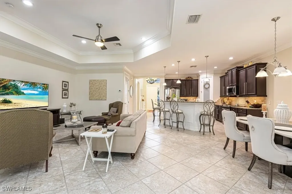 7859 Bucks Run Drive Naples FL 34120