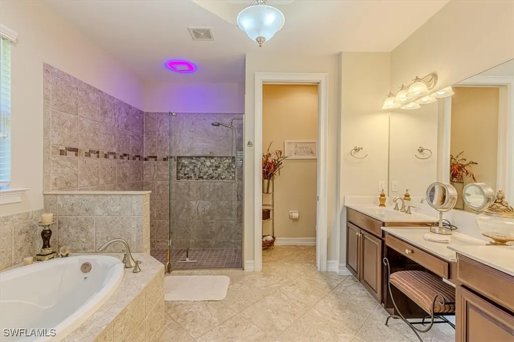 7859 Bucks Run Drive Naples FL 34120
