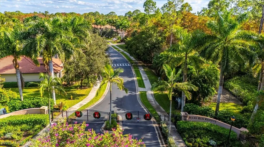7859 Bucks Run Drive Naples FL 34120