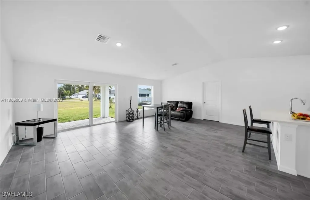 4217 NE 23rd Place Cape Coral FL 33909