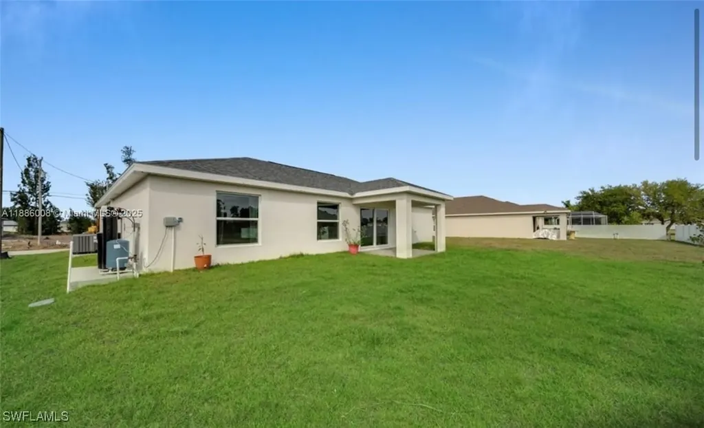 4217 NE 23rd Place Cape Coral FL 33909