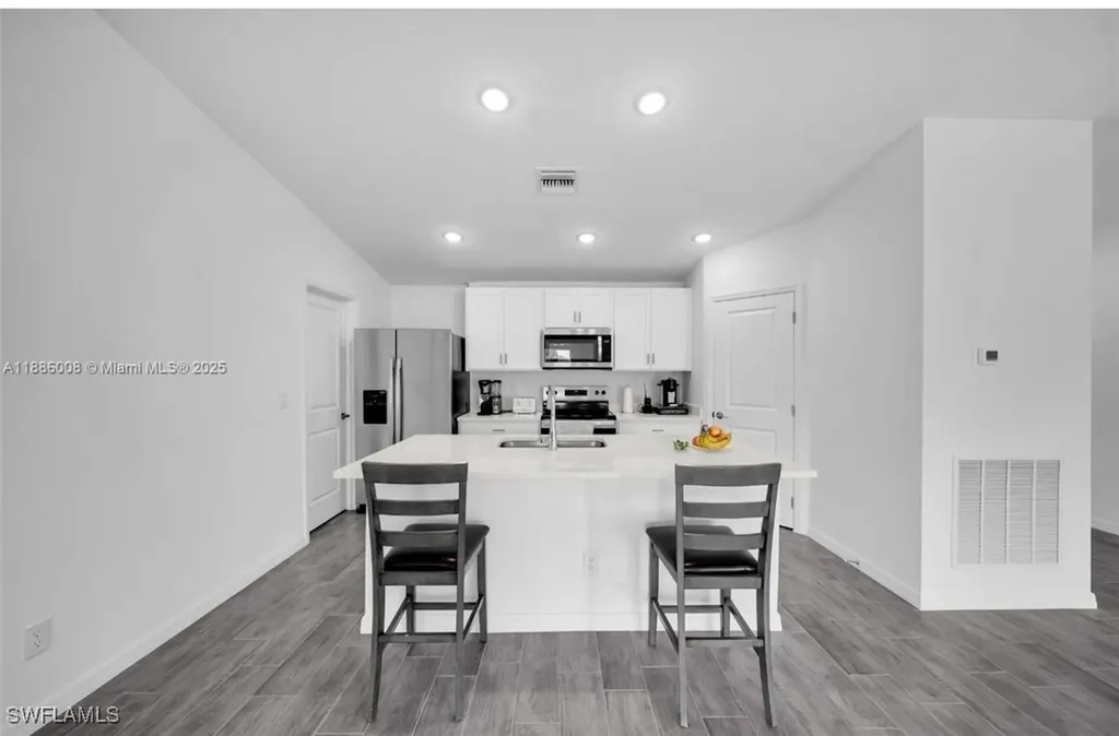 4217 NE 23rd Place Cape Coral FL 33909