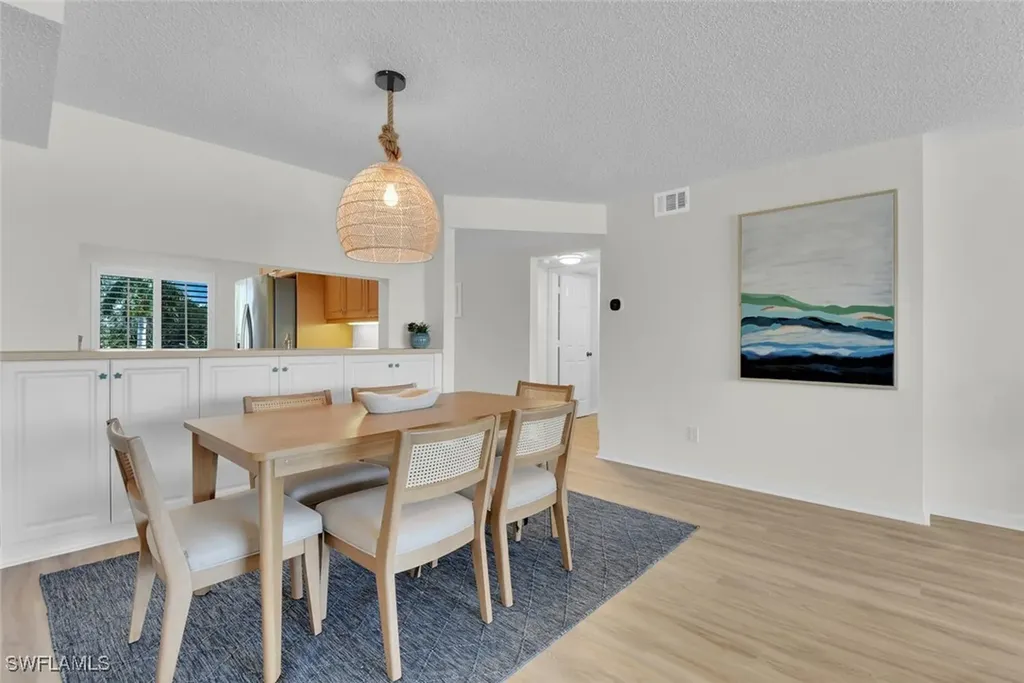 10682 Gulf Shore Drive Naples FL 34108