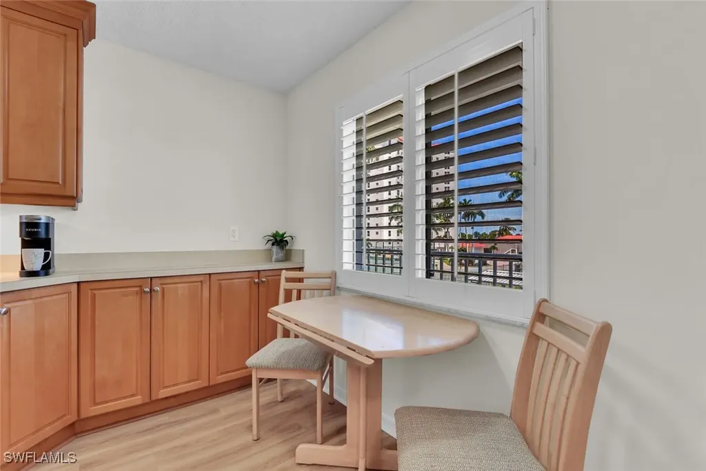 10682 Gulf Shore Drive Naples FL 34108