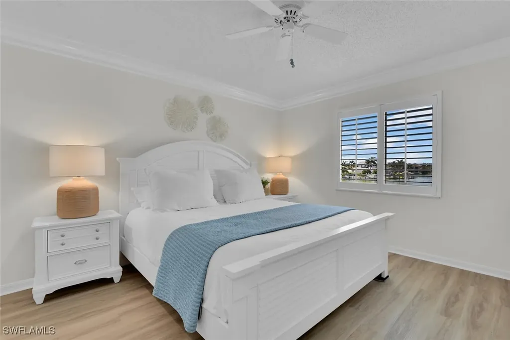 10682 Gulf Shore Drive Naples FL 34108