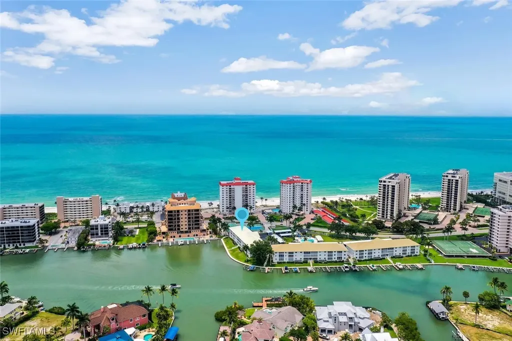 10682 Gulf Shore Drive Naples FL 34108