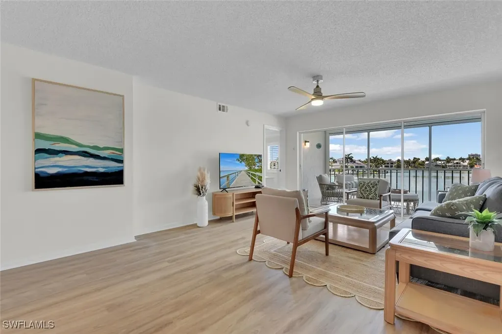 10682 Gulf Shore Drive Naples FL 34108