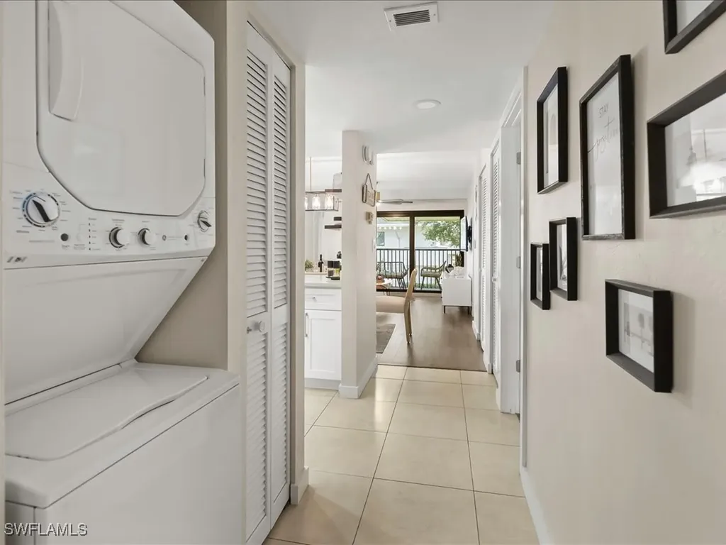 600 Neapolitan Way Naples FL 34103