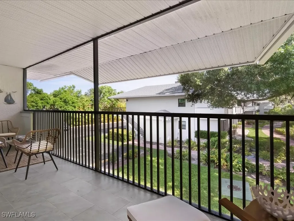 600 Neapolitan Way Naples FL 34103
