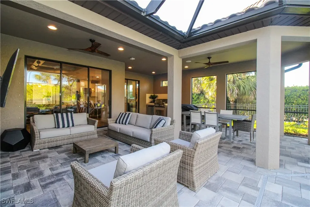 9423 Terresina Drive Naples FL 34119