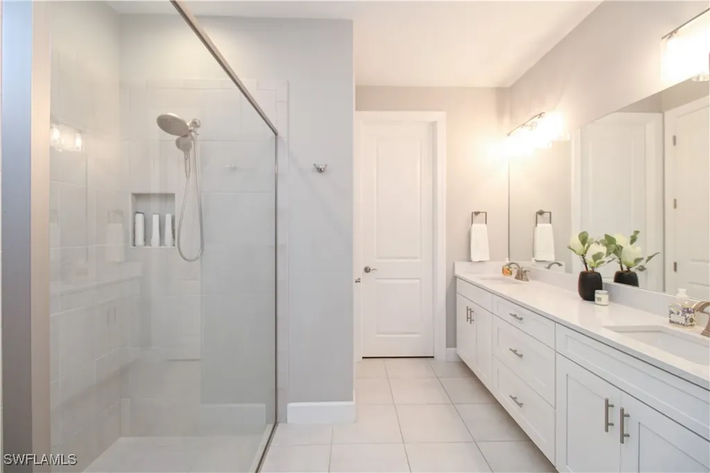 9423 Terresina Drive Naples FL 34119