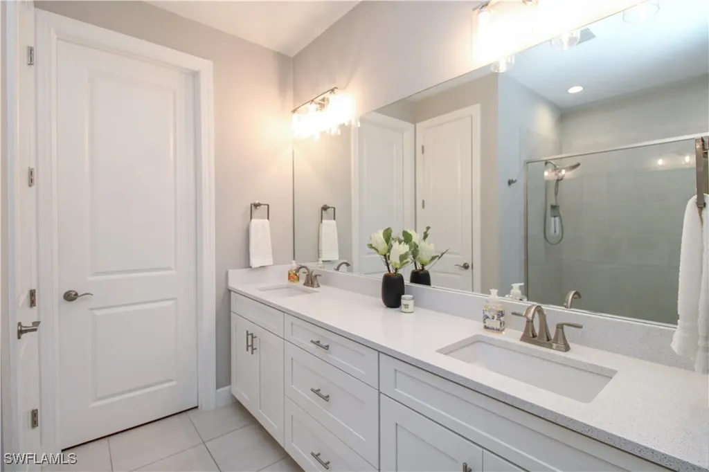 9423 Terresina Drive Naples FL 34119