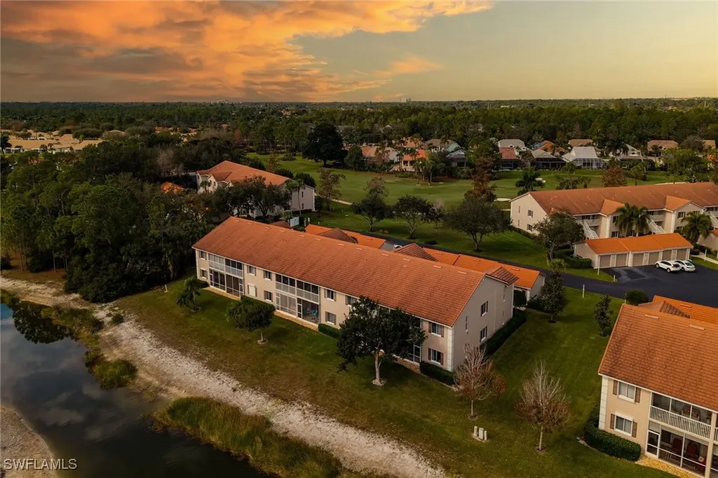 700 Saratoga Circle Naples FL 34104