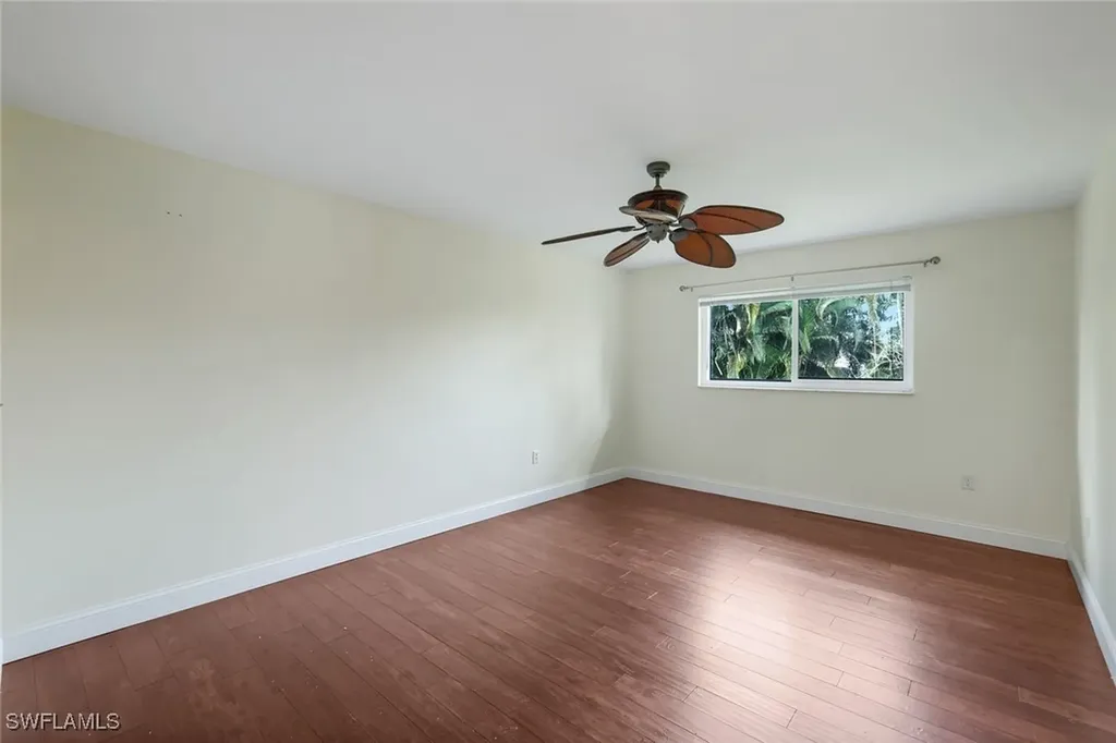 4160 Crayton Road Naples FL 34103