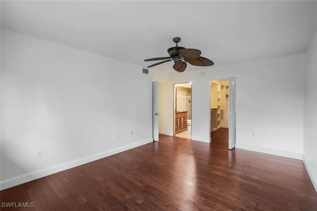 4160 Crayton Road Naples FL 34103