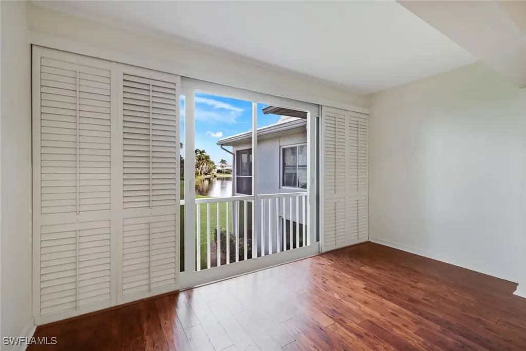 4160 Crayton Road Naples FL 34103