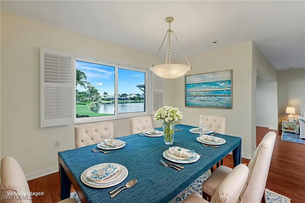 4160 Crayton Road Naples FL 34103