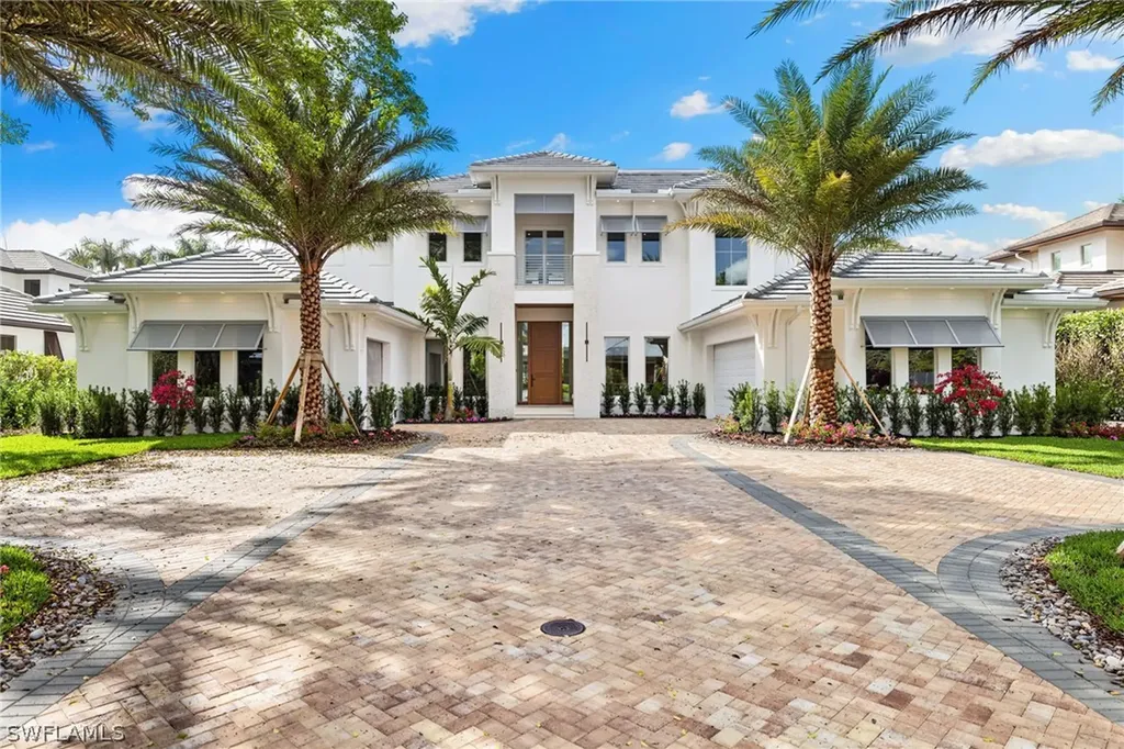 Naples FL, 1985 Crayton Road