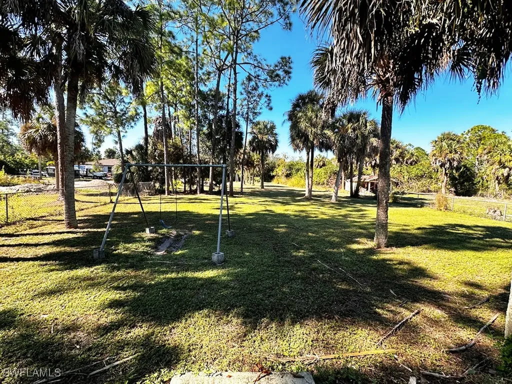 231 14th Street NE Naples FL 34120