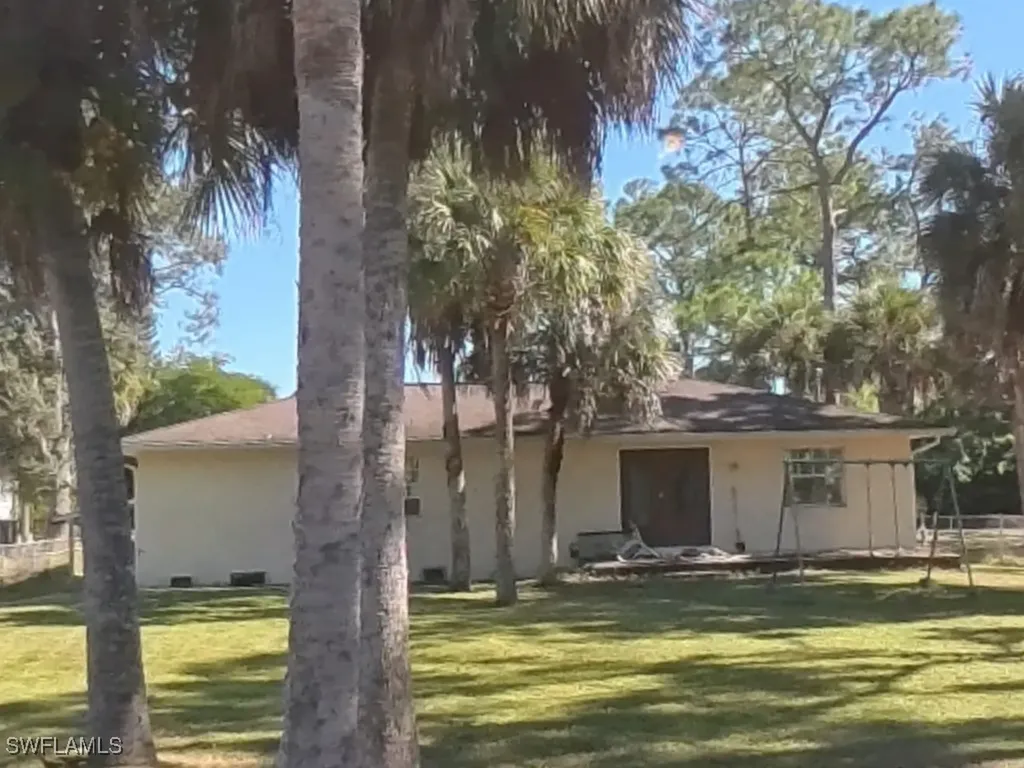 231 14th Street NE Naples FL 34120