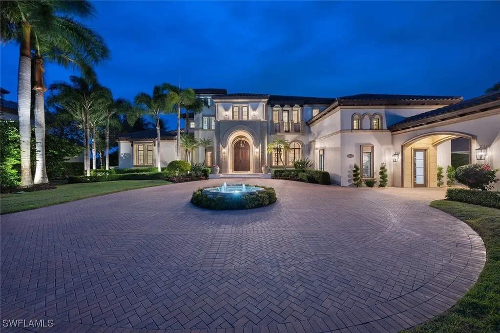 Naples FL, 2125 Canna Way