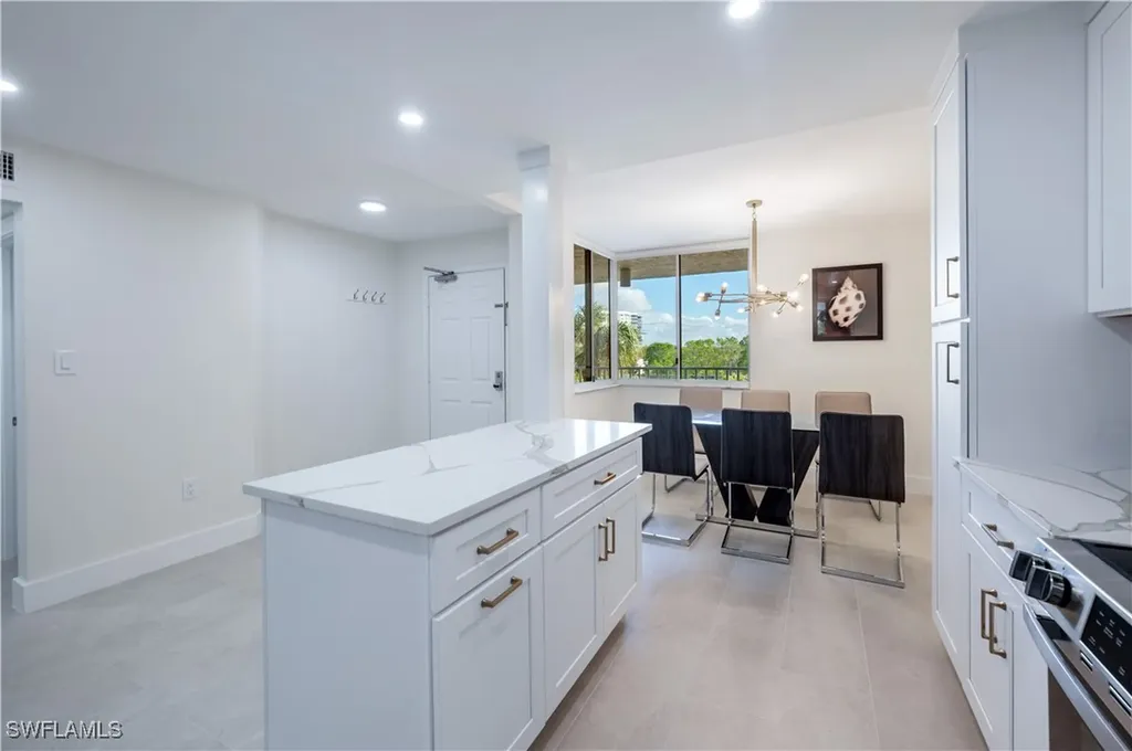 11118 Gulfshore Naples FL 34108