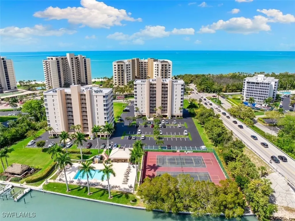 11118 Gulfshore Naples FL 34108
