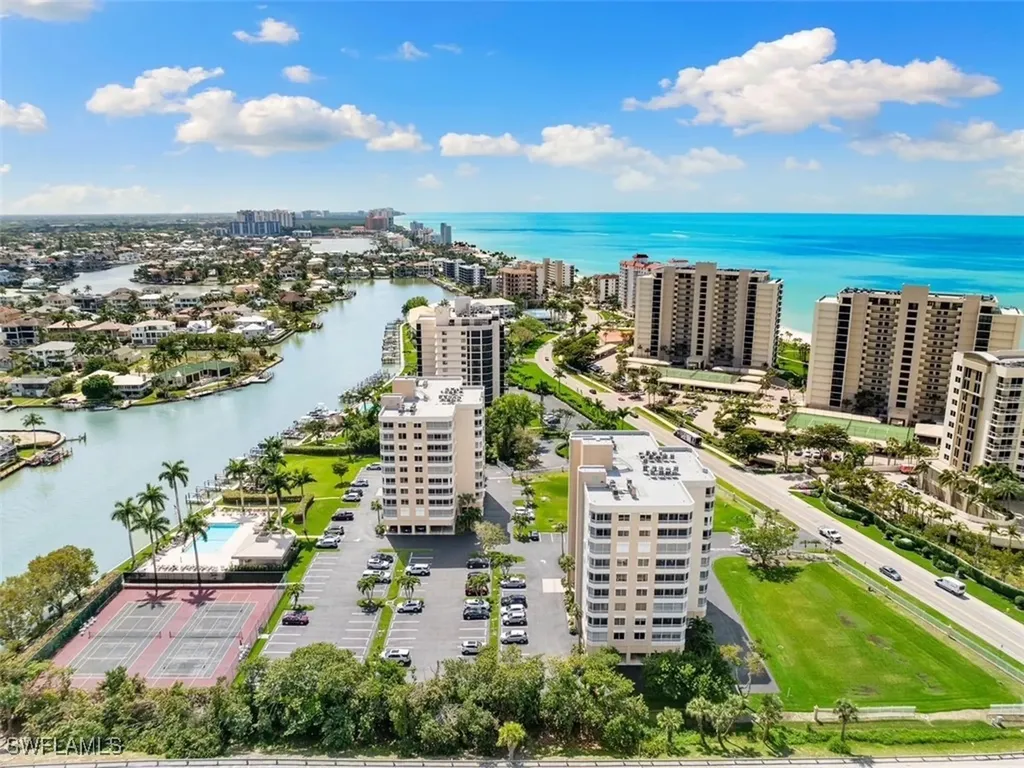 11118 Gulfshore Naples FL 34108