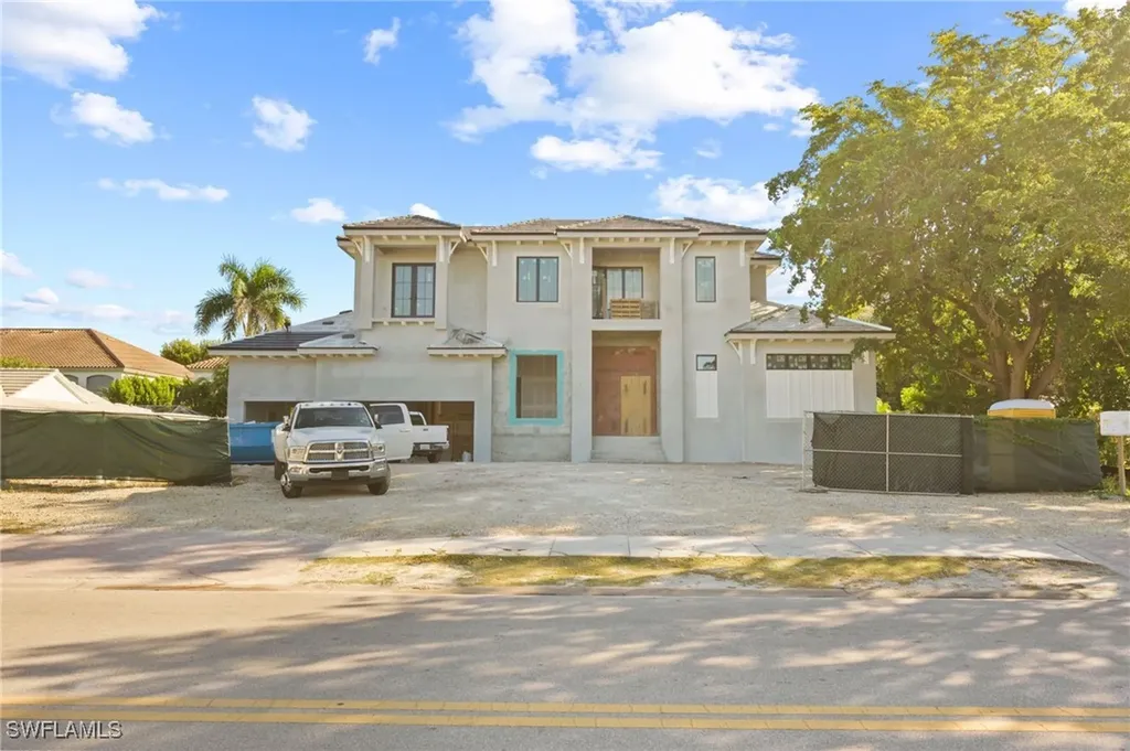 3840 Crayton Road Naples FL 34103