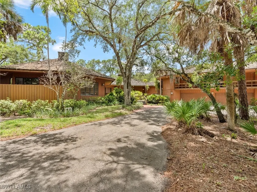 3720 Gail Boulevard Naples FL 34104