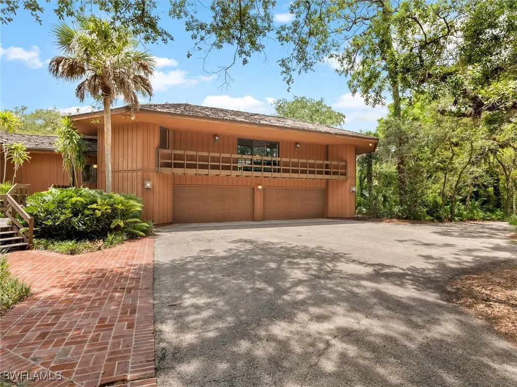 3720 Gail Boulevard Naples FL 34104