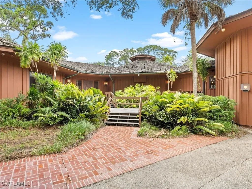 3720 Gail Boulevard Naples FL 34104