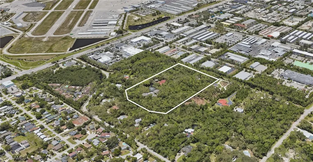 3720 Gail Boulevard Naples FL 34104