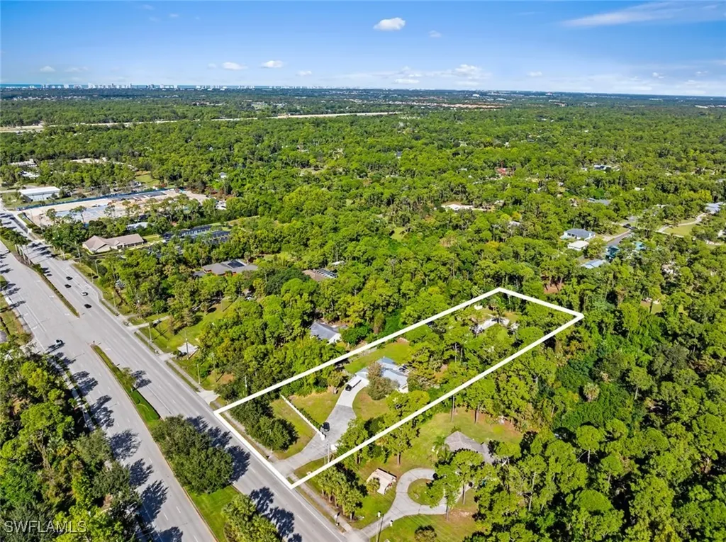 5731 Golden Gate Parkway Naples FL 34116