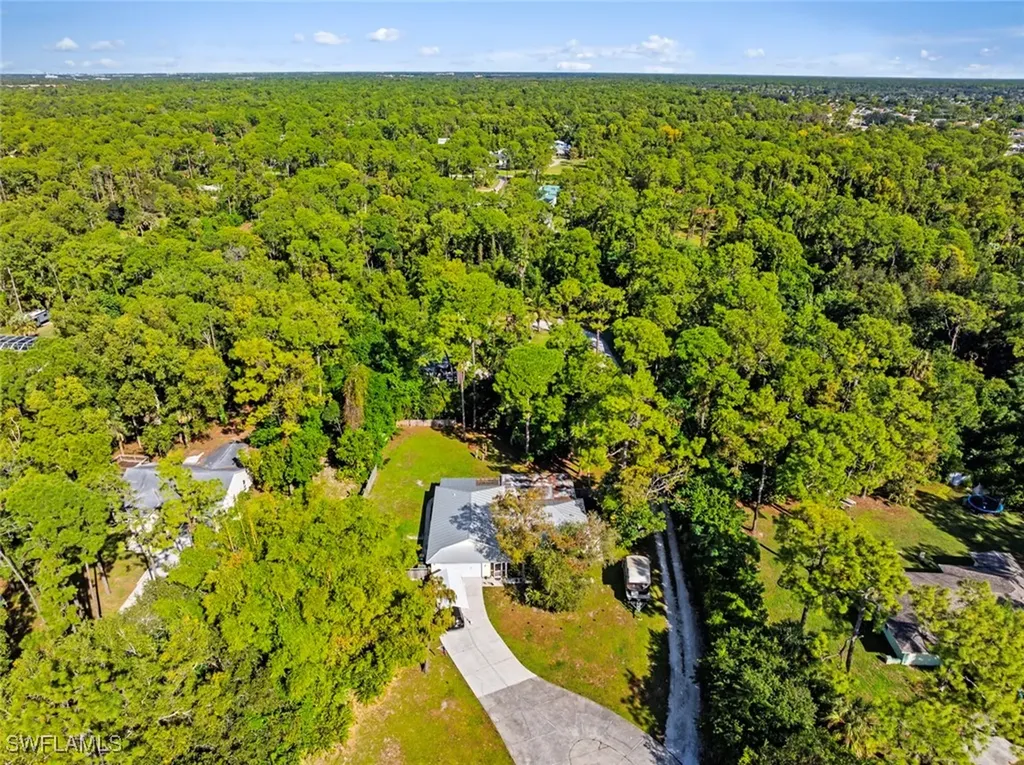 5731 Golden Gate Parkway Naples FL 34116