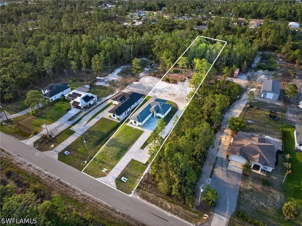 3565 43rd Avenue NE Naples FL 34120