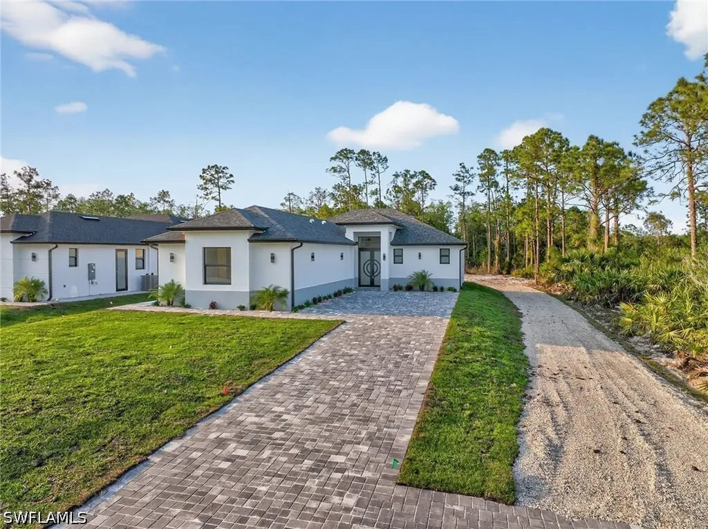 3565 43rd Avenue NE Naples FL 34120