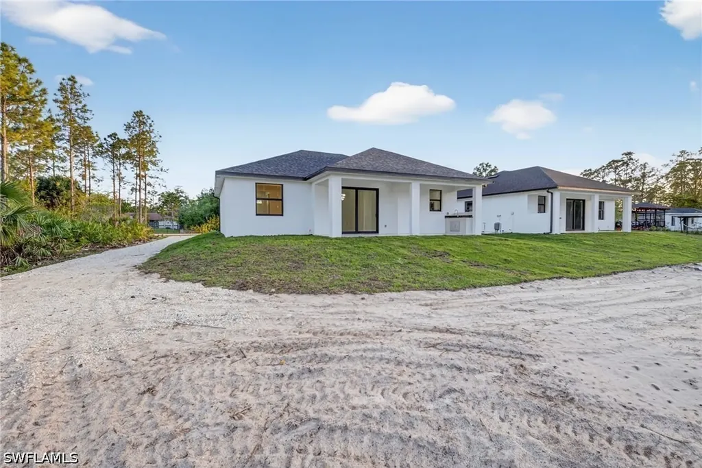 3565 43rd Avenue NE Naples FL 34120