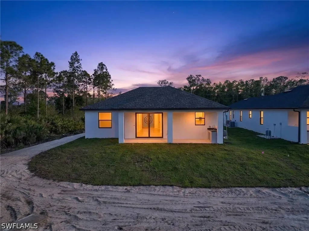 3565 43rd Avenue NE Naples FL 34120