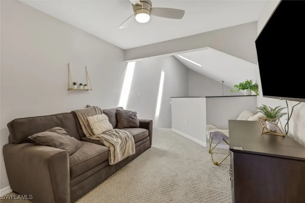 4536 Court Way Naples FL 34109