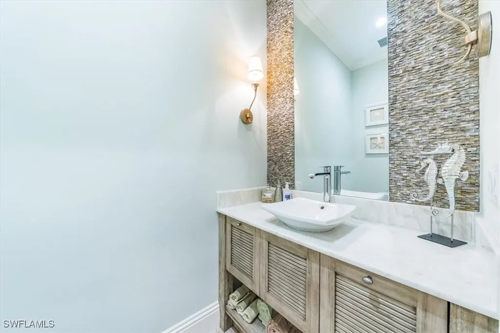 7128 Lemuria Circle Naples FL 34109