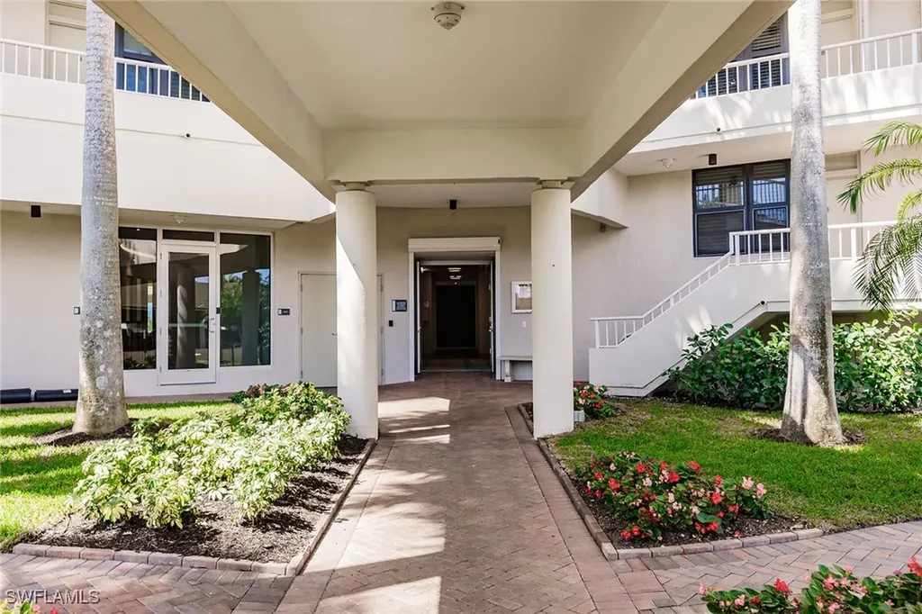 260 Seaview Court Marco Island FL 34145