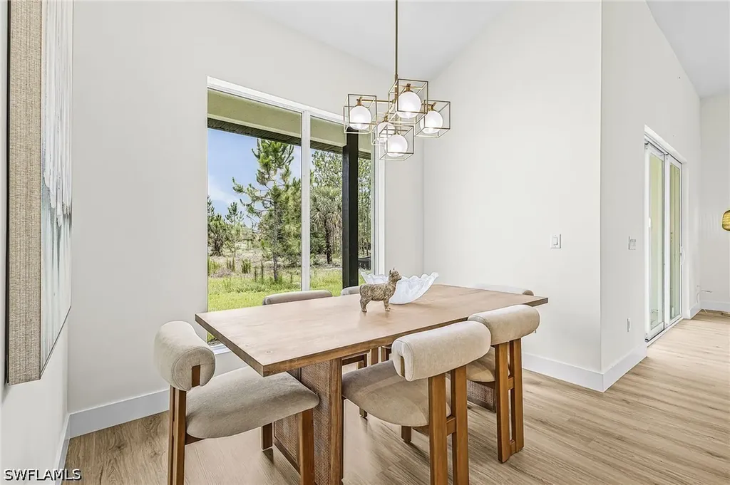 4446 8th Street NE Naples FL 34120