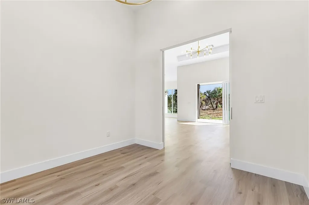 4446 8th Street NE Naples FL 34120