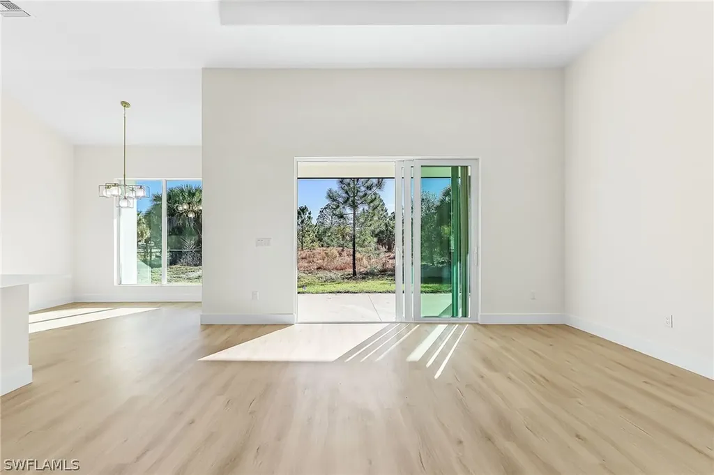 4446 8th Street NE Naples FL 34120